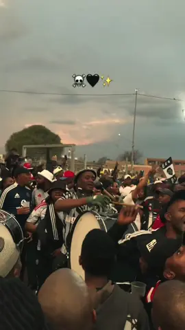 This is so beautiful 🥺, literal goosebumps ❤️ Captured beautifully by: @Kasiflavour10  #orlandopirates #soccertiktok #buccaneers #psl #fyp 