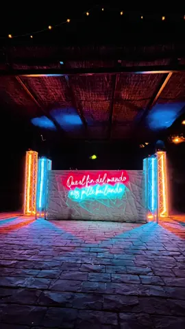 Hoy vamos con todo.  Esto está que arde 🔥  #bodas #discomovil #dj 