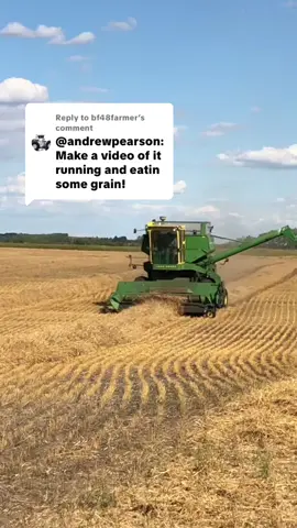Replying to @bf48farmer #foreyoupage #farmtok #saskfarm #johndeere #harvest 