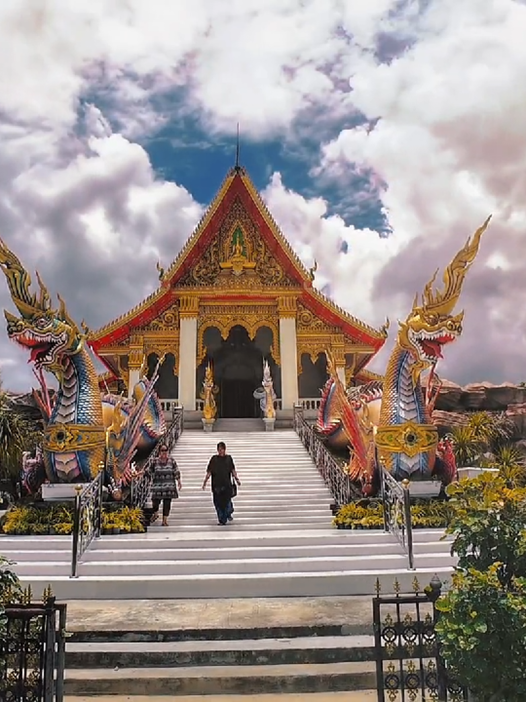 วัดวิมลนิวาส วัดสวยใน จังหวัดร้อยเอ็ด กับทริปพาแม่เที่ยวทำบุญไหว้พระ ทั้งได้บุญทั้งได้รูปสวยๆ 🥰🥰🙏🙏🙏🙏#เที่ยววัด #เที่ยวร้อยเอ็ด #วัดสวยร้อยเอ็ด #วัดสวย #วัดวิมลนิวาส 