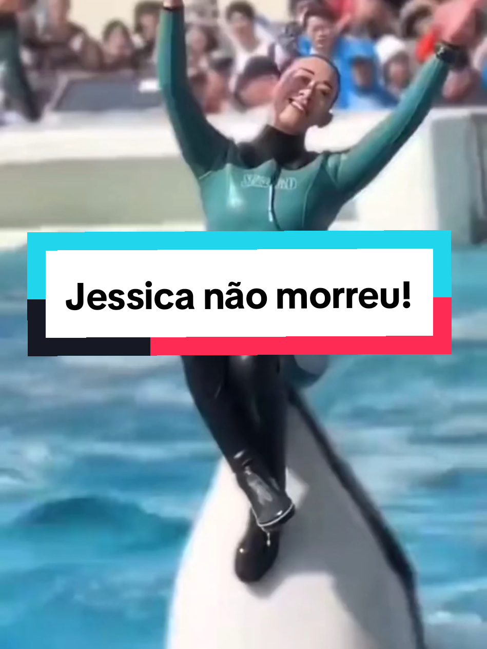 🇧🇷 🚨 FAKE NEWS sobre orcas! Não existe nenhuma treinadora chamada Jessica atacada por uma orca, essa história foi inventada com vídeos manipulados por IA. Nem o tal “Pacific Blue Marine Park” existe. A treinadora real é Kanae Komatsu, que continua viva e trabalhando no Japão. 👉 E o pior mito que ouvi: que a orca teria atacado por causa da menstruação da suposta treinadora. Gente, orcas não têm olfato! Elas não sentem cheiro, muito menos de sangue. Esse papo vem de um mito antigo sobre tubarões, mas até isso já foi desmentido pela ciência. ❌ Nem tubarões, nem orcas atacam mulheres menstruadas. 💡 Informação é a melhor arma contra fake news! --- 🇬🇧 🚨 ORCA FAKE NEWS alert! There’s no trainer named Jessica killed by an orca,  that story was made up with AI-edited videos. The so-called “Pacific Blue Marine Park” doesn’t even exist. The real trainer is Kanae Komatsu, who is alive and working in Japan. 👉 The craziest myth I’ve heard: that the orca attacked because of the trainer’s menstruation. Orcas can’t smell! They don’t have an olfactory system. This myth actually comes from old shark stories, but even that has been debunked by science. ❌ Neither sharks nor orcas attack menstruating women. 💡 Knowledge beats misinformation every time! #Orcas #FakeNews #biologiamarinha #AI  #CapCut 