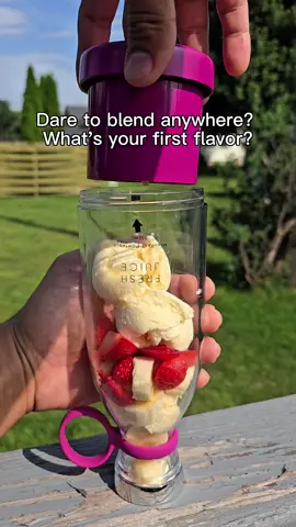 Blend your favorite strawberry-banana-vanilla smoothie on the go! 🍓🍌✨ This mini blender turns fresh fruit, milk, and a scoop of vanilla into a perfect drink anywhere you want. #MiniBlender #SmoothieLover #StrawberryBanana #VanillaShake #BlendOnTheGo 