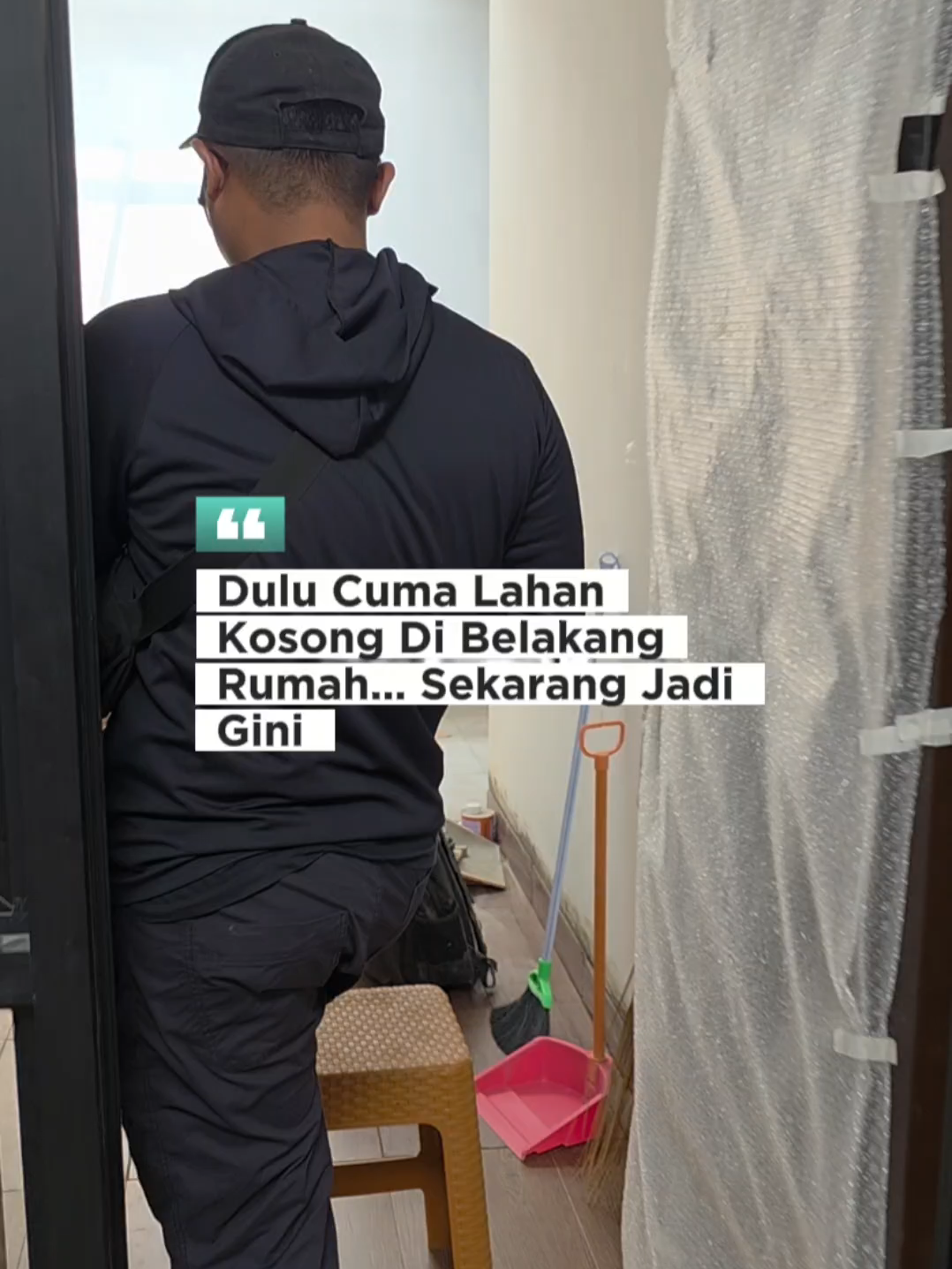 Mau renovasi belakang rumah jadi lebih fungsional & estetik? Konsultasi di DM sekarang! Tapi kalau kamu mau diskusi lebih nyaman, ketik 