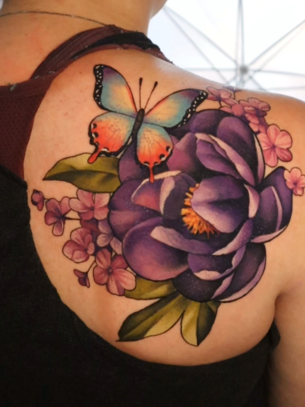 6 hours  #coverup #coveruptattoo #peony #butterfly  Outfit by @MattekMartha 