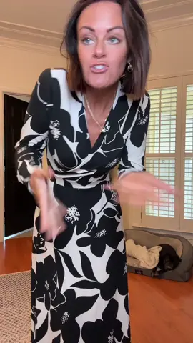 Rare find! A maxi with long sleeves. Would be so cute for family fall pics. Stretchy and comfortable. No snaps or zippers. True to size. Wearing a small (5'3 size 4/6) #tiktokcreatorpicks #falldress #maxidress #familypics #modestdress 