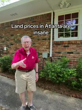 Sandy springs actually lol #landscaping #lawntok #grass #lawncare #lawncarecommunity 