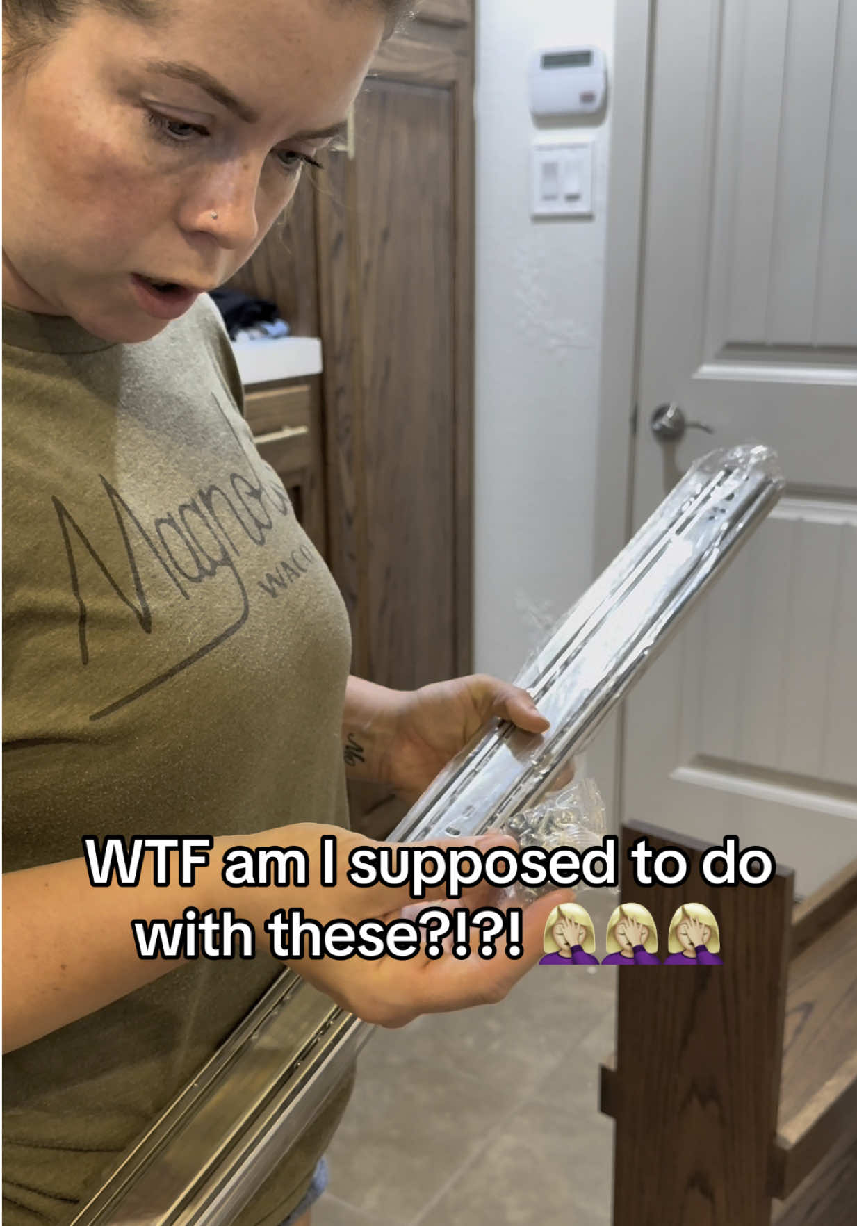 What the heck?! I’ve never seen screws and bolts come with drawer slides like this…..🤦🏼‍♀️🤦🏼‍♀️🤷🏼‍♀️