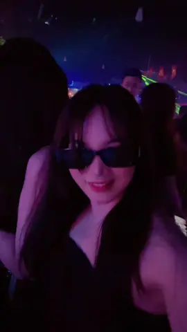 Vui là phụ dẵm chân là chính 😁