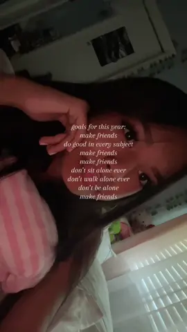i need a new friend circle #creatorsearchinsights #school #friends #startingoveragain 