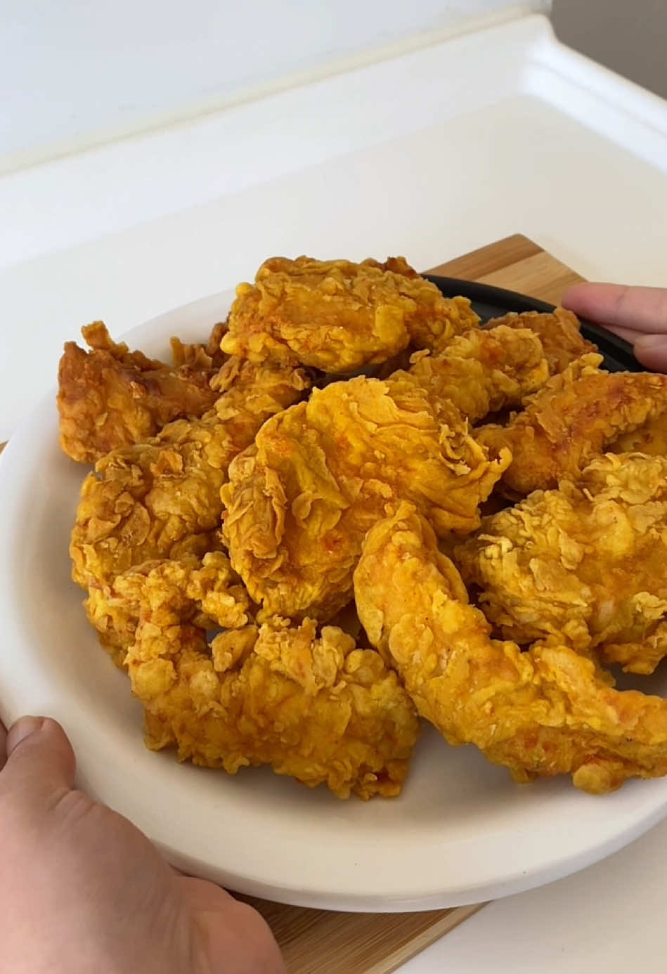 O melhor frango frito 🤌🤤 …. #frangofrito #frangokfc #receitas #receitassimples #almoco 