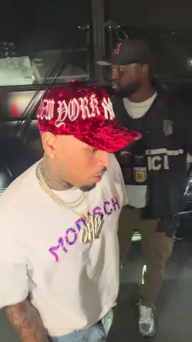 #breezybowl #chrisbrown #nyc @chrisbrownofficial @BreezyNews @Chris brown @BREEZYGANG💜🤟🏾 @kingdombreezy #tour 