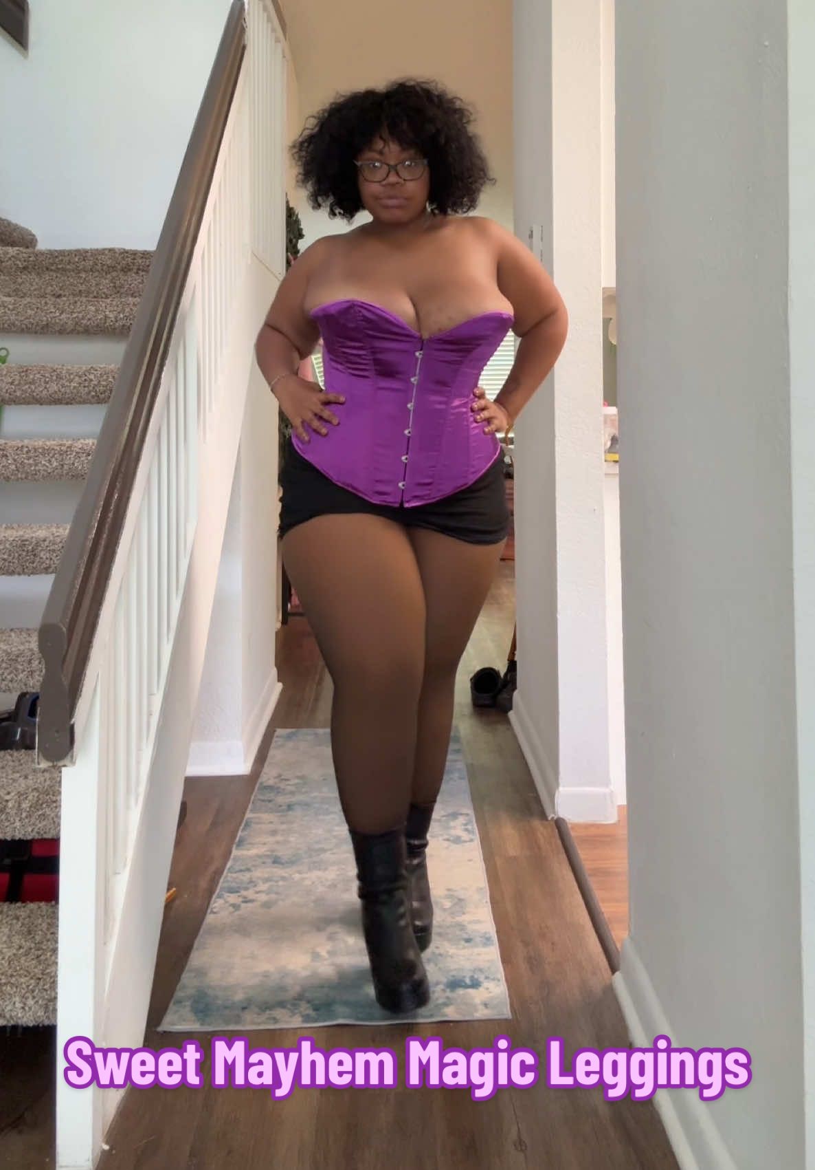 When your tights match your skin so good… nobody knows 🤫 #magicleggings #sweetmayhem #curvybodies #skintone #dealsforyoudays 