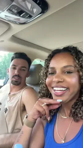 Happy wife happy life!  #husbandwife #marriedlife #trending #eritrean #tigrinya 