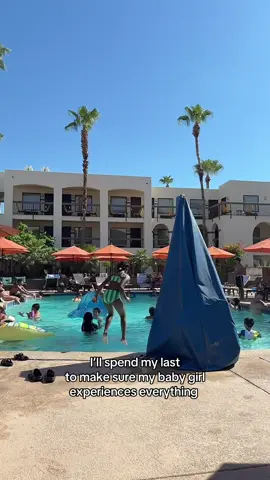 Summertime fun at the pool! #weekendtrip #palmsprings #palmmountainresort 