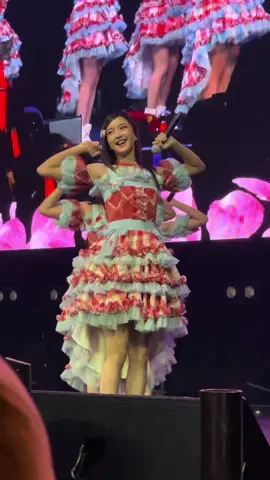 Gilasiih aura idolnya @Greesella Adhalia Aura center.🥰😍visual, ekspresi, dance, vocal semua diborong sama dia.eh jeote kasih dia kesempatan Woiii😭🫵🏻 #kIp481staniversary #greeseljkt48 #jkt48