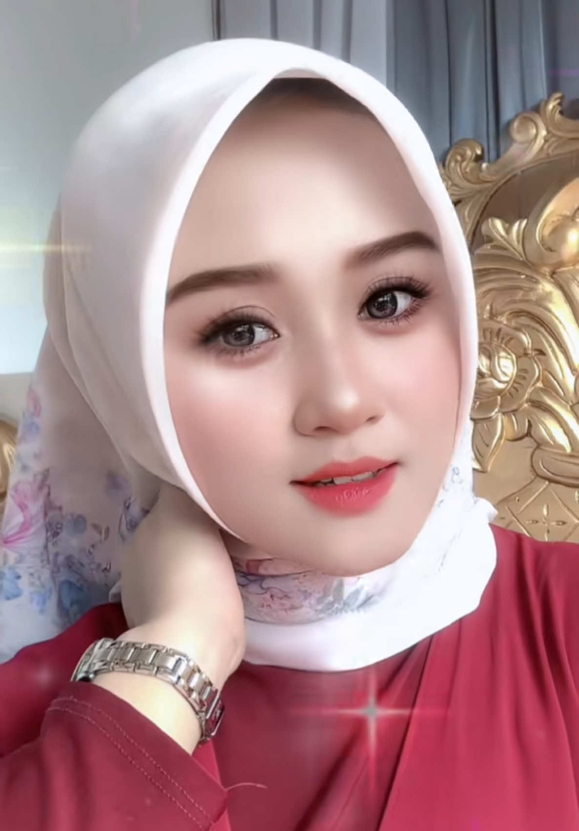 Begitu lama ingin aku curahkan glora cinta yang lama bersemayam
