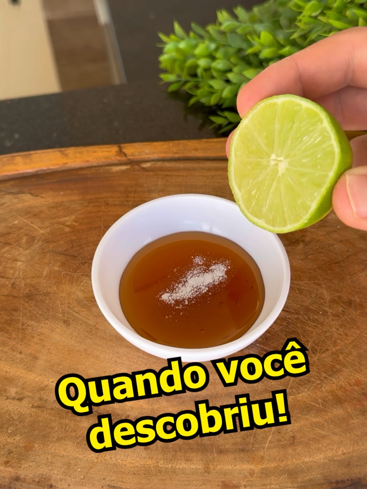 Misture sal com mel