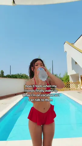 waiting for my friends while I'm on vacation be like 