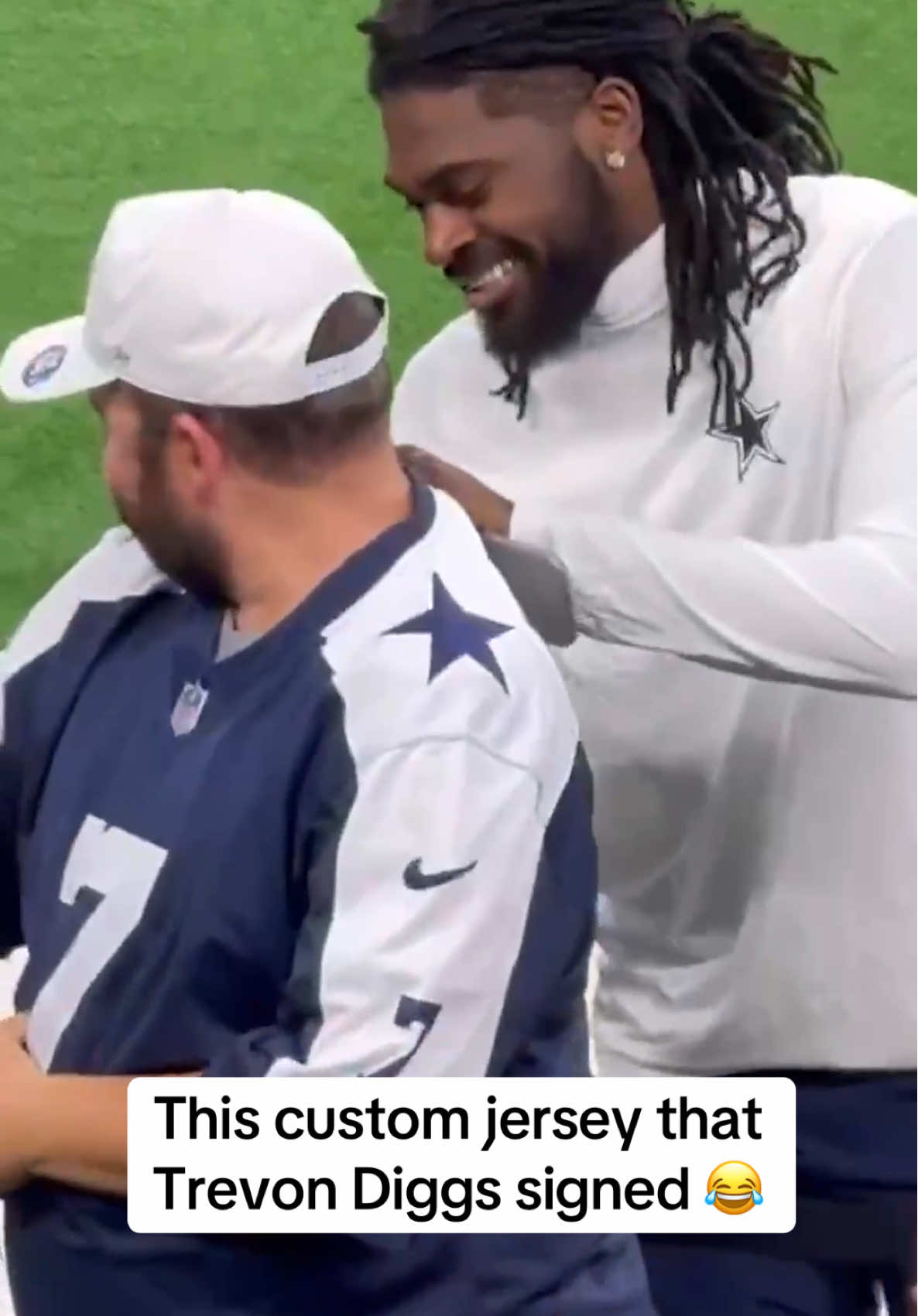 wait for it … 😂 (via Mike Leslie / X) #nfl #dallascowboys #nflfootball #cowboys 
