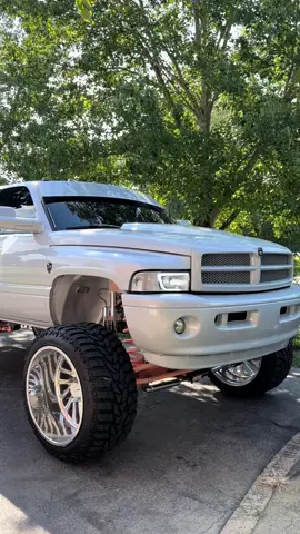 What’s your favorite part of The truck? #fyp #fyppppppppppppppppppppppp #fypシ #the_tan_12v #foryou 