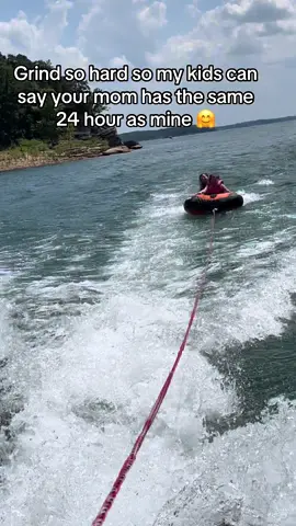 #lakelife #momlife #nursesoftiktok #nurseinjector #RN 