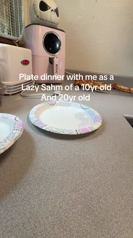 Plate dinner with me. #sahm #fyp #platedinner #foryoupage #jokes 