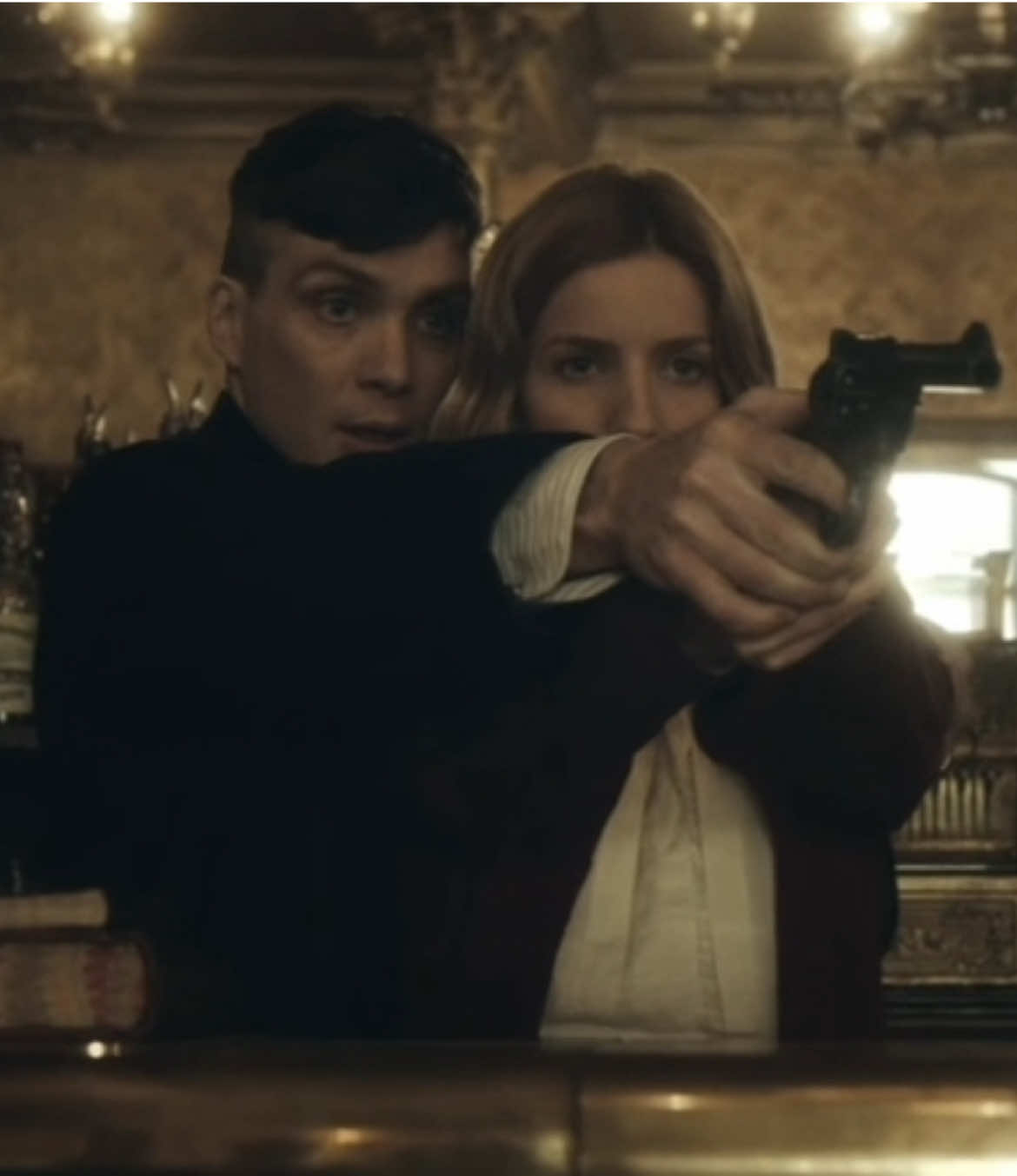 اجمل صدفة 🫂 || #thomasshelby #graceshelby #peakyblinders #explore #viral 