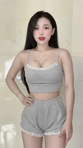 🤭🤭#xuhuongtiktok #xuhuong #trending #nhachaymoingay #idol 