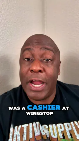 At a Wingstop in Memphis, employee Johnisa Herring got into it with two customers who were short on their order — only 61 cents. The argument got so heated that Johnisa went to the back, grabbed a bowl of hot cooking oil, and threw it on them, leaving the women with second-degree burns. 😳 She was arrested and charged, but the internet blew up with the question: who’s really at fault? Should Johnisa have just let 61 cents slide, or should the ladies never order food if they don’t have all their money? This School Street Talk is about accountability on both sides. #SchoolStreetTalk #WingstopDrama #TooFarFor61Cents #CustomerVsWorker #ViralDebate 