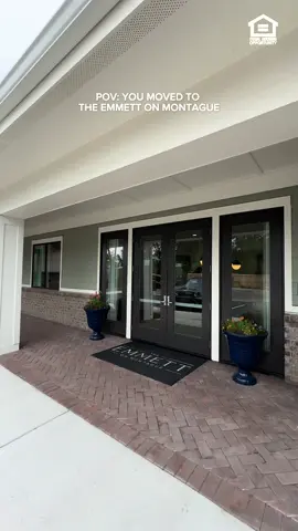 POV: You moved to The Emmett on Montague, and suddenly every day feels like a vacation. ☀️ Sleek interiors, sparkling pool, and a prime location just outside Charleston—what more could you ask for? Schedule a tour at the link in our bio! · · · #TheEmmettonMontague #charlestonsc #welcometocharleston #charlestonliving #charlestonapartments #apartmenttherapy #forrent