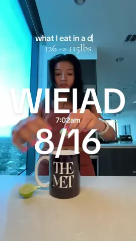 These videos keep me so accountable, stay tuned for tomorrow #whatieatinaday #realisticwhatieatinaday #weightloss #wieiad #wieiadhealthy 