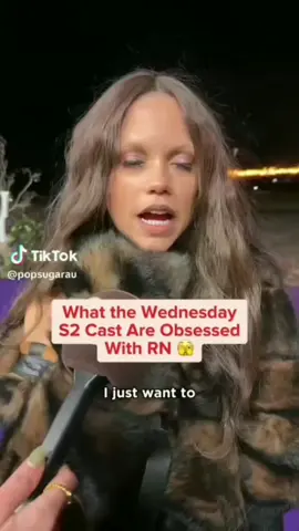 Elenco de Wandinha respondendo em português 😍