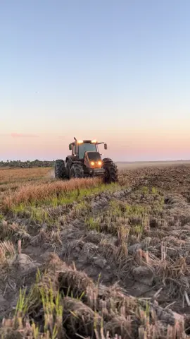 #paratiiiiiiiiiiiiiiiiiiiiiiiiiiiiiii#Agro#paraguay🇵🇾 #valtra#BH194