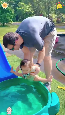 Funny baby 😂😂😂#tiktok #baby #funny #cute #foryou #hahaha 