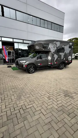 Motorhome Duaron Airon montado em uma Hilux 4x4. O que acharam? Para mais informações meu contato está na descrição do perfil. #overlanding #camper #duaron #motorhome #4x4 