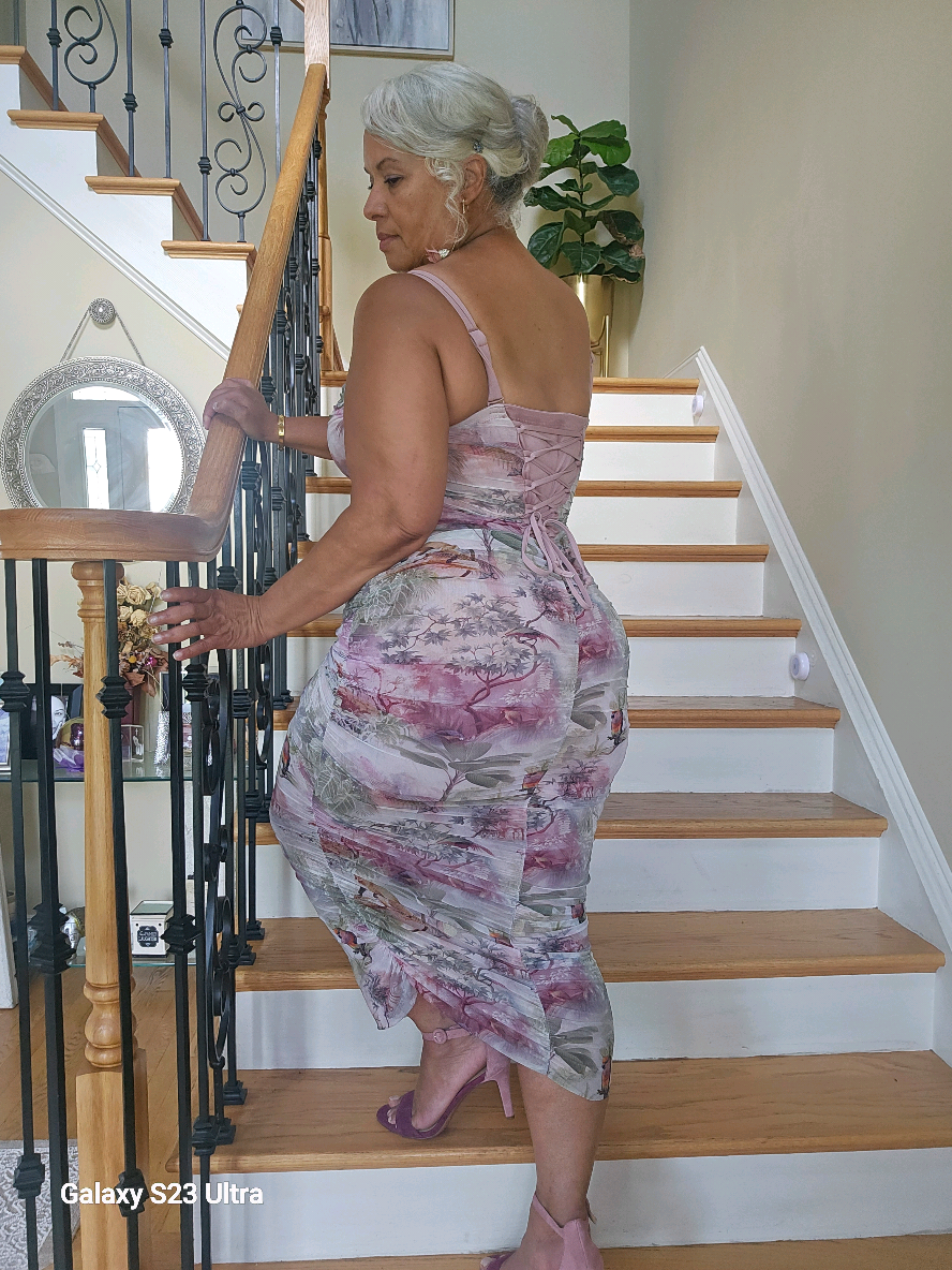 Experience sheer elegance with @TA3 SWIM Sweetie Mesh Column dress, designed with a shirred mesh outer fabric layer. TA3 Mega sculpting dresses feature built-in shapewear and molded wired cups for exceptional support, along with removable and adjustable shoulder straps for a customized fit. The signature waist-snatching lacing at the back ensures you look and feel your best. Step into confidence and make a bold statement! Fit Check ✔️  I'm 5'6  Size XL #sculptingdress #ta3dress #fashionstyle #beuniquelyyou #maturewomen 