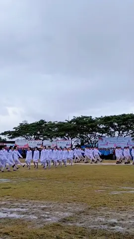 suasana hujan tak menurunkan semangat untuk mengibarkan bendera merah putih. 60 Paskibra Konkep 🇮🇩🇮🇩🇮🇩🇮🇩