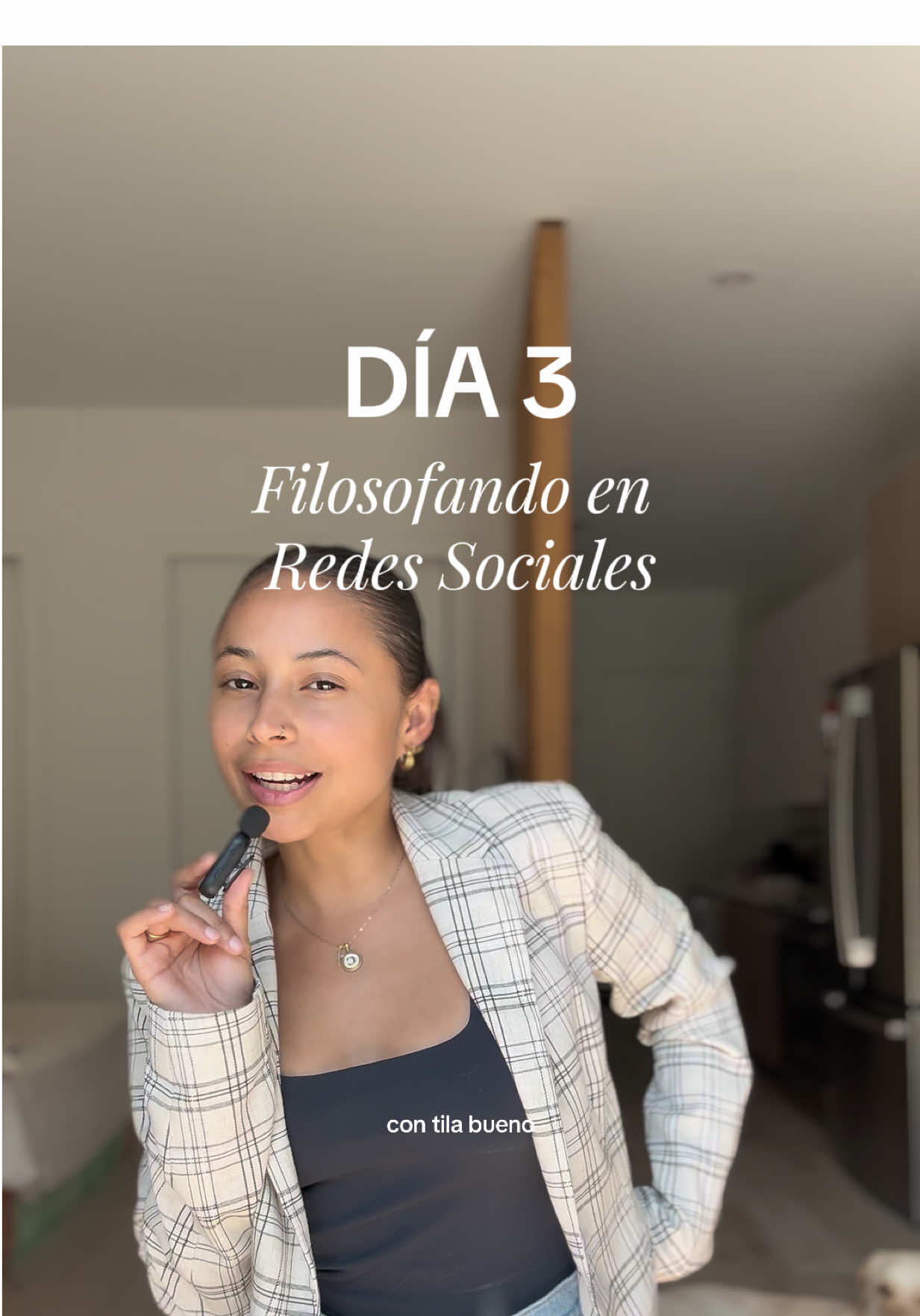 Tarde, pero aquí está. 