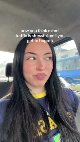 mejor en moto😅 #bogota #trafico #bogotacolombia #moto #traffic 