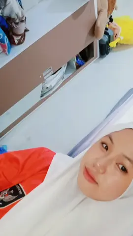 Tenang saja aku cmn milik ibu dan bpkku🤭🤣 #selamatharikemerdekaan🇮🇩💪 #ikuttrendtiktok  #fypシ゚viral🖤tiktok☆♡🦋myvideo 