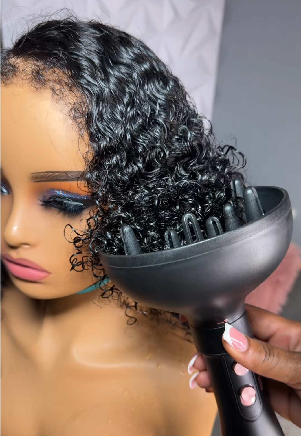2-IN-1 HAIR DIFFUSER/ HAIR DRYER! #wavytalkdiffuser #culyhairroutine #curlyhair #diffuser #curls @wavytalkofficial 