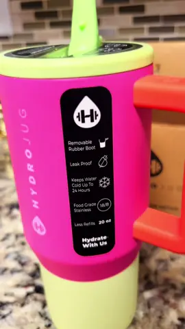 The perfect tumbler for children and adults #backtoschool #kidstumbler #mom 