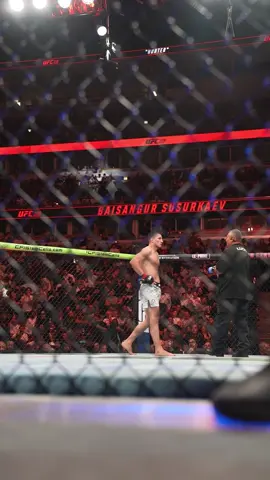Four days is no problem for Baisangur Susurkaev 🤷‍♂️ #UFC #mma #baisangursusurkaev
