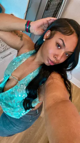 We love a sexy halter top 💚🦋💕✨ #fyp #viral #fashion #tiktokshop 