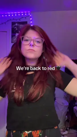 I missed my red hair 🖤🥀