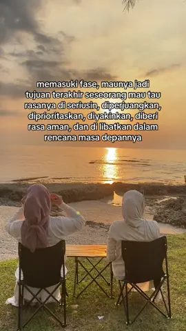maunya jadi tujuan akhir💐 . . . yang mau sewa tikar kain, kursi lipat, topi dan alat piknik lainnya langsung booking disini yaww@lensaapexel.pdr biar makin cakep parah buat mengabadikan momentnya🤪🫶🏻 booking sekarang yuk alat outdoor dan pikniknya💐 WA: 083193050257 #pantaivibes #xyzbca #fypage #4u #katakata 