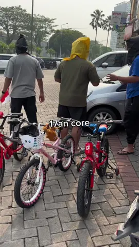 Siapa yang tahun ini ikut lomba hias sepeda??🙋🏻 #BikeNBikeOfficial #PilihanyangTerbaik #SepedaAnak #LokalBrand #FYP 