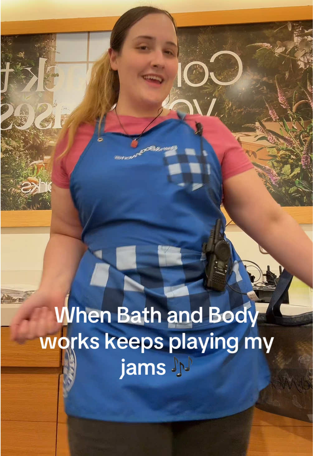 This is me after a 10 hour shift btw 😄😂💃🎶 #bathandbodyworks #goodmusic #goodvibes #goodmood #fyp 