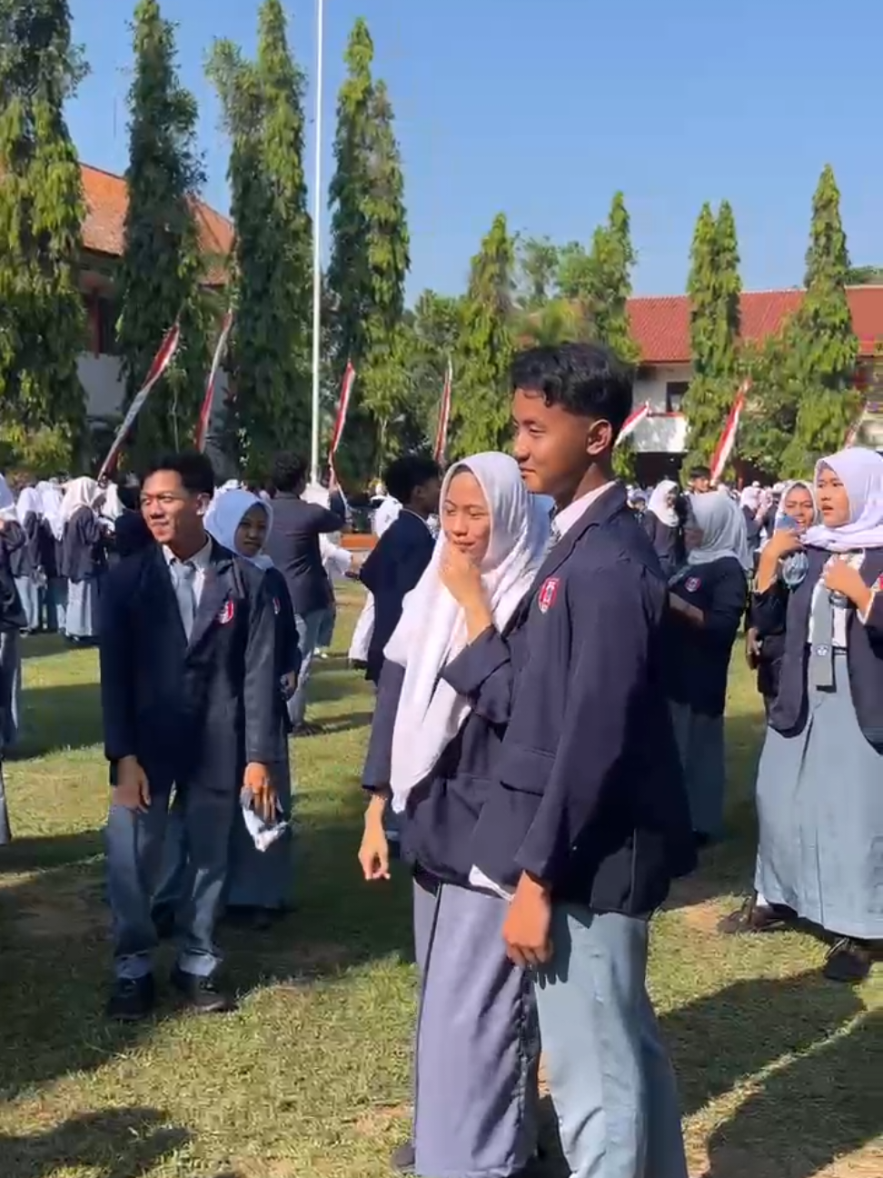 Membalas @regullarhuh  YAAMPUN YAAMPUNN AKHIRNYA FOTBAR JUGA habis ini buka jasa confess #sman1pati #xiftwoclass #senyum #f2 #17agustu 