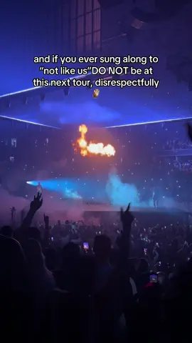 nowwww yall all back funny how that works, yall know where real music reside at!!! 🤍🦉#drake #somesexysongs4u #draketour 